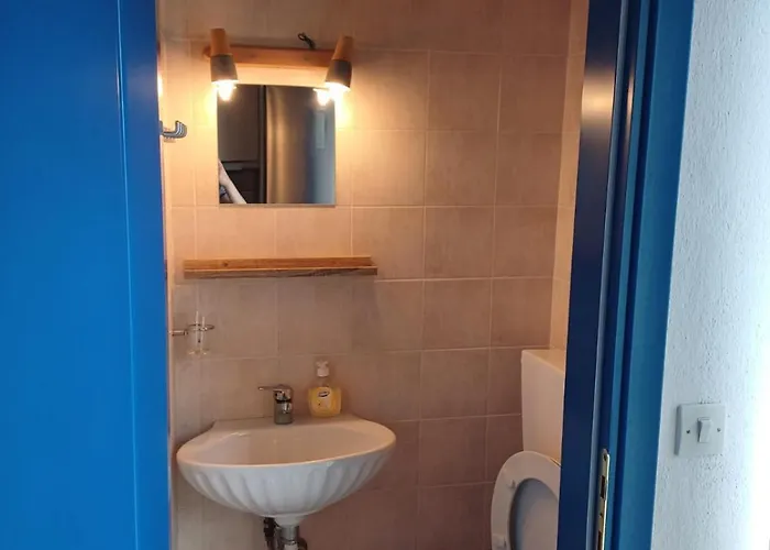 Nicholas House Case de vacanță